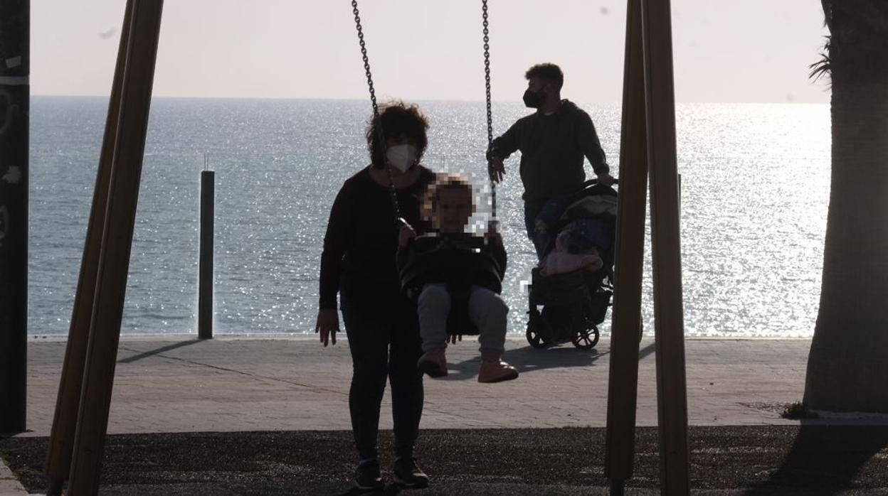 Parque infantil en la playa de Santa María del Mar