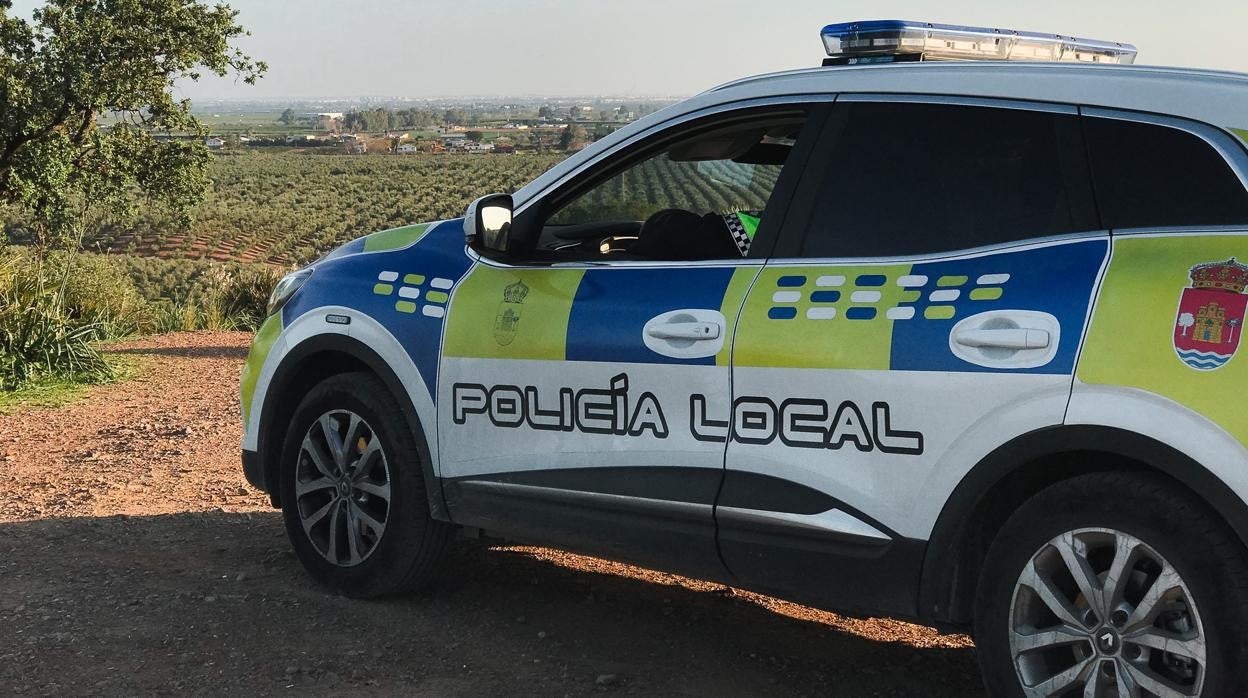 Un patrullero de la Policía Local de Guillena