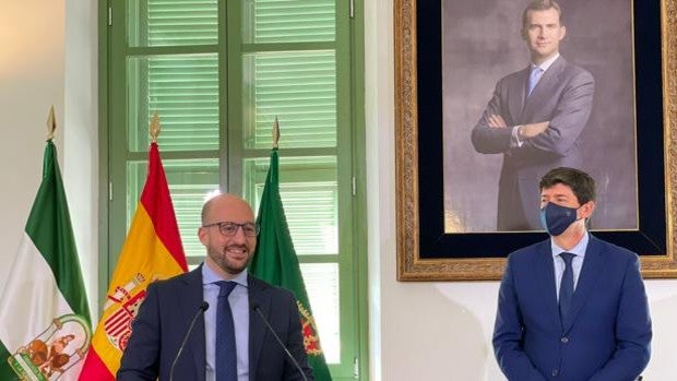 «No es momento de cuestiones políticas de tercera división. PP y Cs formamos un único Gobierno»