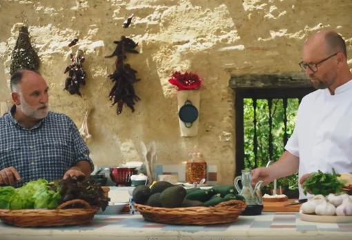 El chef José Andrés elige Vejer para presentar al mundo su proyecto solidario