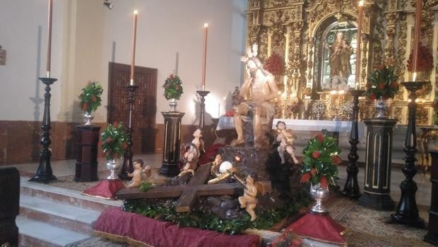 Jueves Santo en Jerez: las velas de los templos relucieron más que el sol