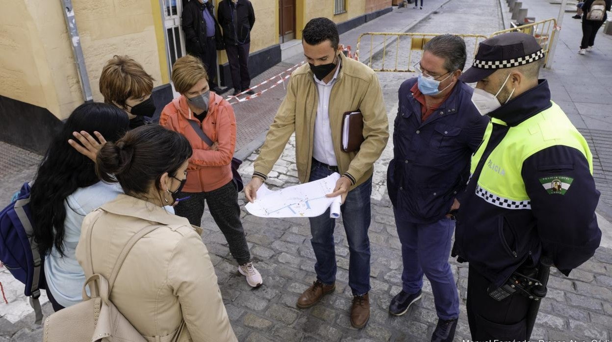 El Ayuntamiento mejorará los accesos e itinerarios escolares de los colegios Carlos III y Celestino Mutis