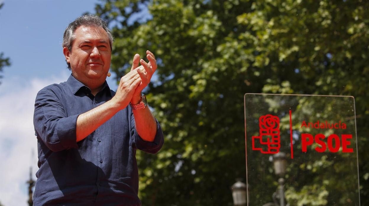 Más de una veintena de alcaldes y secretarios generales del PSOE de Cádiz apoyan la candidatura de Juan Espadas