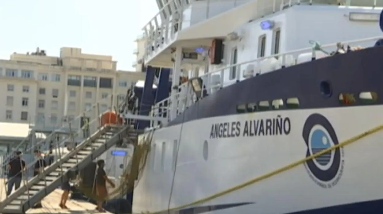 El buque &#039;Ángeles Alvariño&#039; ya zarpa de Cádiz para buscar a las niñas desaparecidas Anna y Olivia en Tenerife