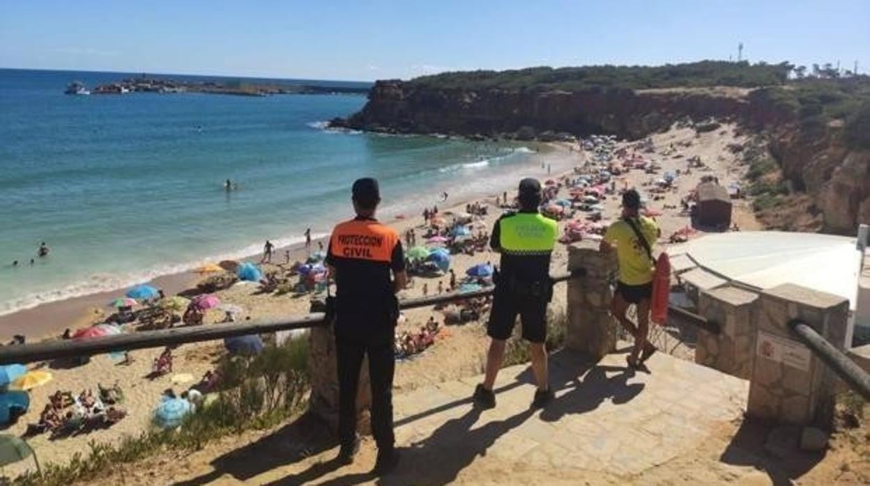 La tasa Covid se dispara en Conil tras el fin del Estado de Alarma y pasa de 30,7 a 153,7