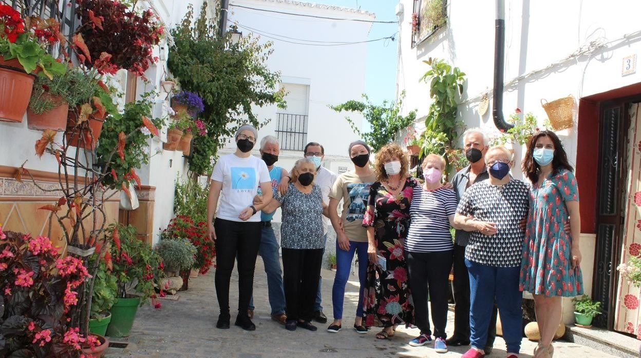 La calle Manco del Barrio de La Villa se convierte en &#039;La calle más bonita de Olvera&#039;