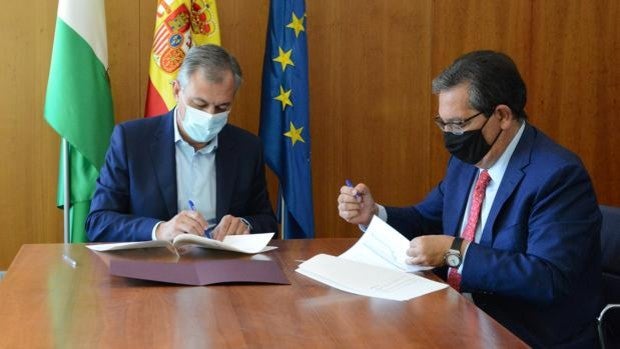 Cajasol y el Ayuntamiento de Tomares rehabilitarán la Hacienda Montefuerte con fines culturales