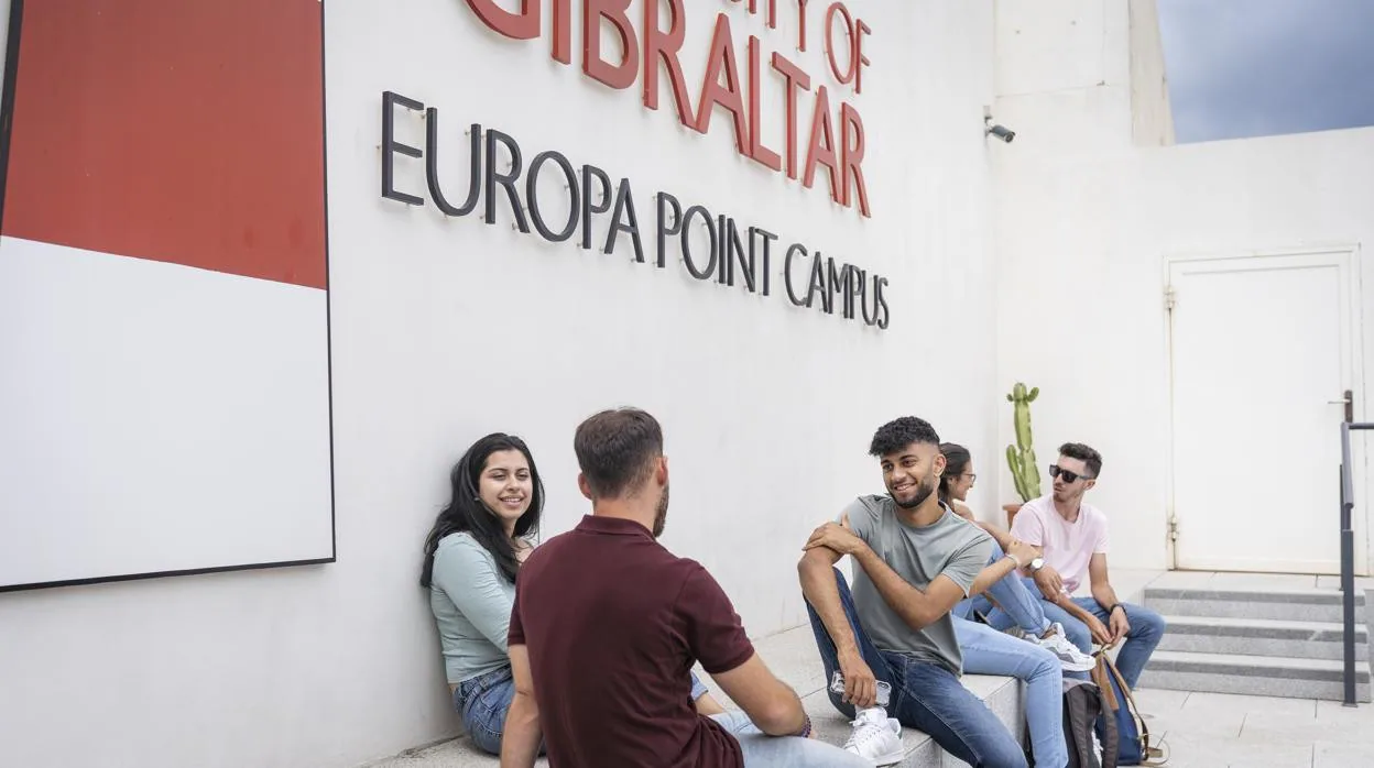 Universidad de Gibraltar: la excelencia británica al lado de casa
