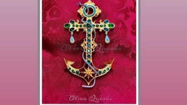 Recuperado un broche pectoral de la Virgen de Gracia y Esperanza que había sido robado en San Severiano