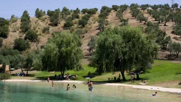 La Sierra de Cádiz se ofrece como alternativa a la playa