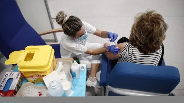 Los pacientes graves por covid se duplican en Cádiz en apenas diez días