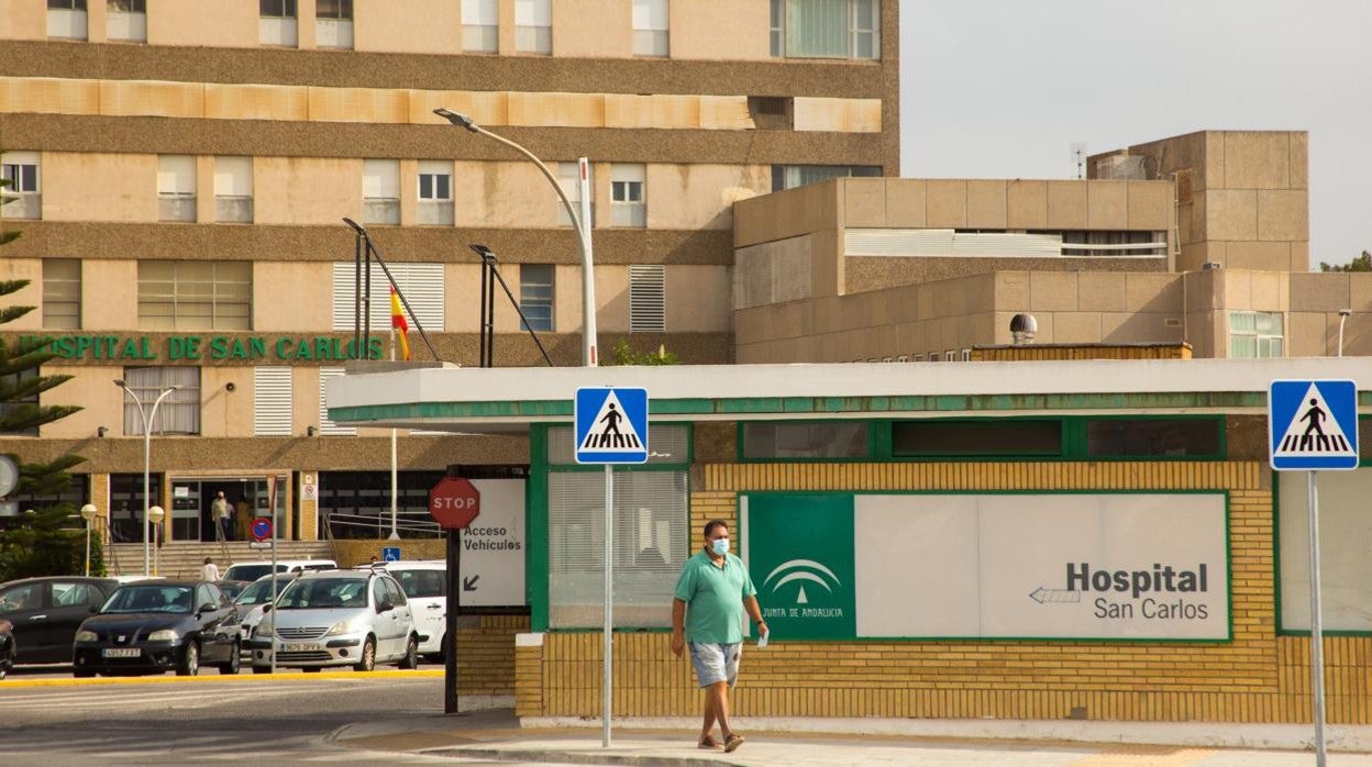 El Hospital de San Carlos contará con una nueva parada de autobús