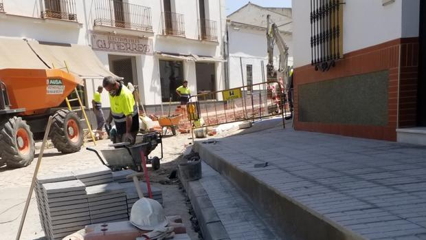 Aljarafesa licita obras por más de 3,7 millones de euros en Villanueva del Ariscal, Tomares y Pilas