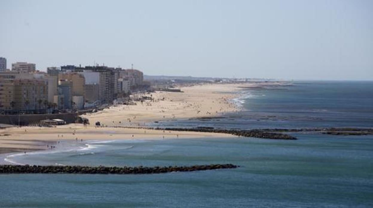 Leve subida de temperaturas para una semana con viento de Poniente en Cádiz