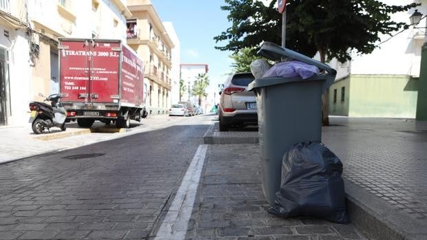 Cádiz, una ciudad desencantada y que funciona al ralentí