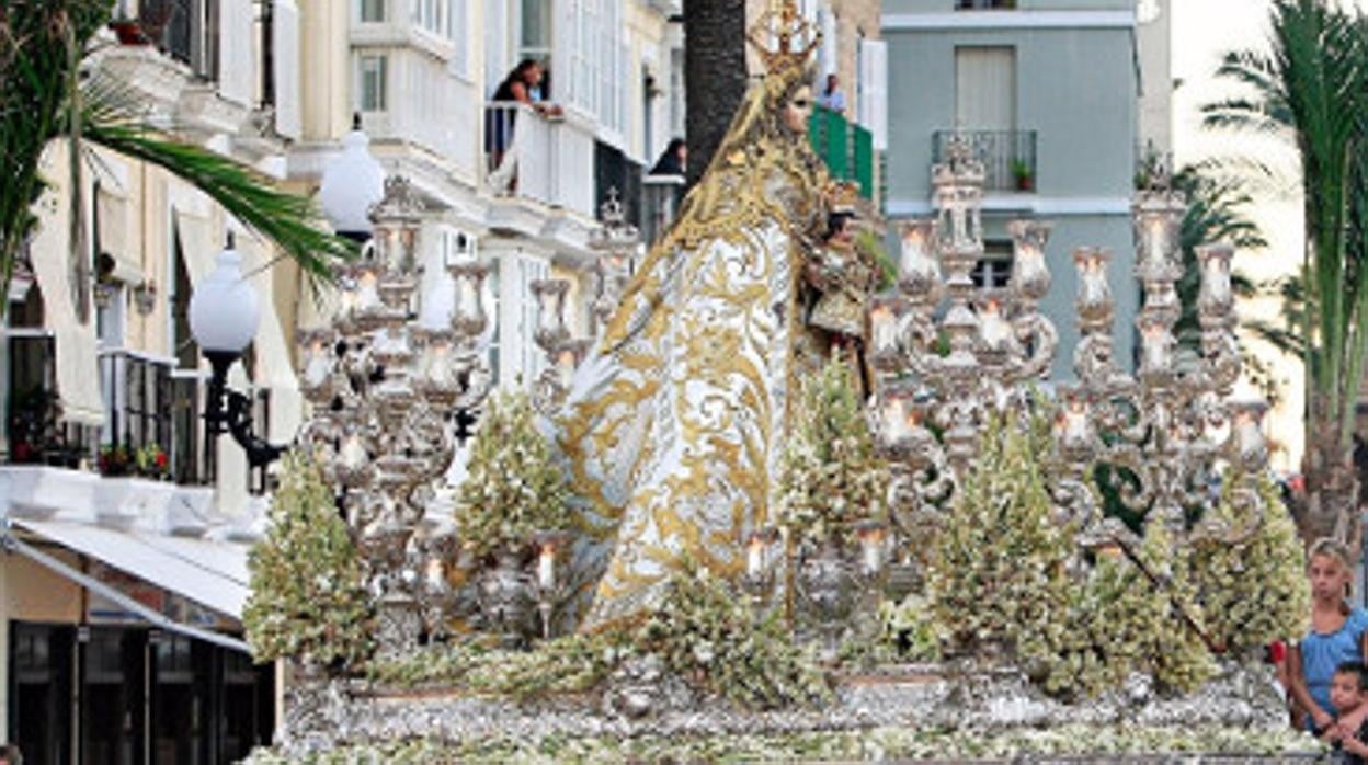 El TSJA valida la Medalla de Oro de Cádiz a la patrona y Europa Laica ve «falta de neutralidad»