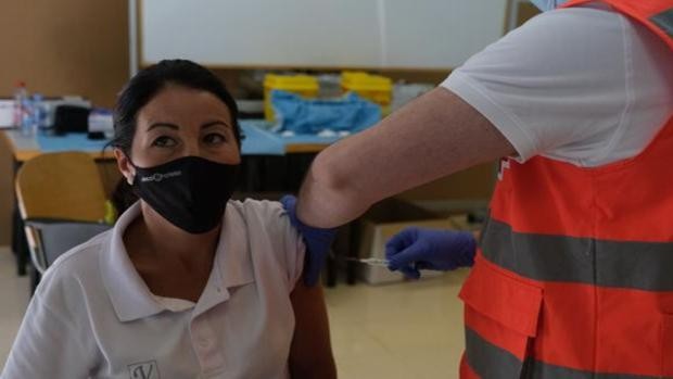 La provincia de Cádiz acaba la semana con cerca de 28.000 inmunizados más contra el coronavirus