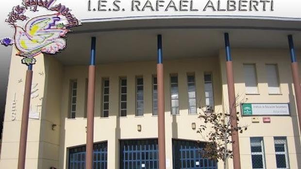 La Flampa pide recuperar una línea en el IES Rafael Alberti tras quedarse diez jóvenes fuera del centro