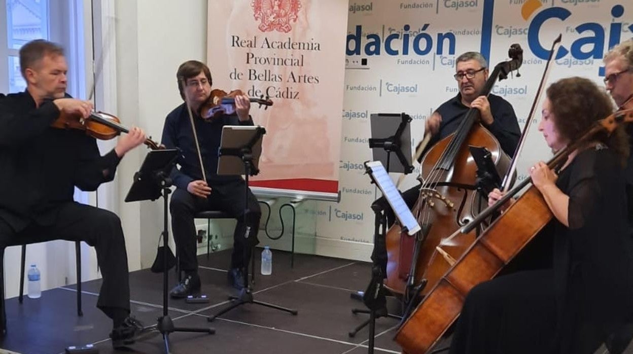 Totem Ensermble cierra el curso 20/21 de la Academia de Bellas Artes de Cádiz