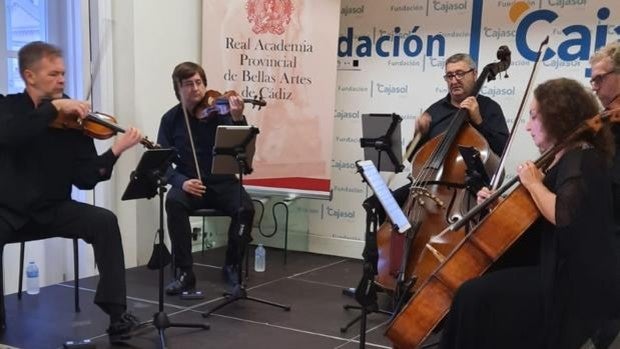 Totem Ensermble cierra el curso 20/21 de la Academia de Bellas Artes de Cádiz