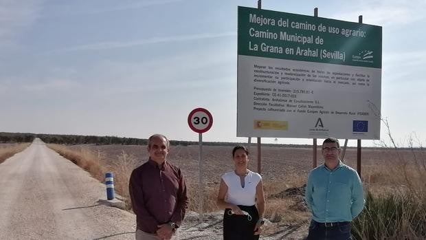 La Junta de Andalucía invierte cerca de 12 millones de euros en 60 caminos de 45 municipios sevillanos