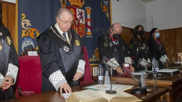 José Blas Fernández Sánchez toma posesión por 12ª vez como presidente del Colegio de Graduados Sociales de Cádiz y Ceuta