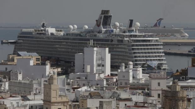 Cádiz, a velocidad de crucero en un octubre de récord