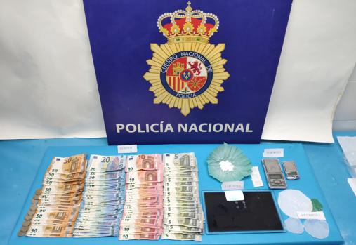 Desmantelado un punto muy activo de venta de droga en la barriada 18 de julio