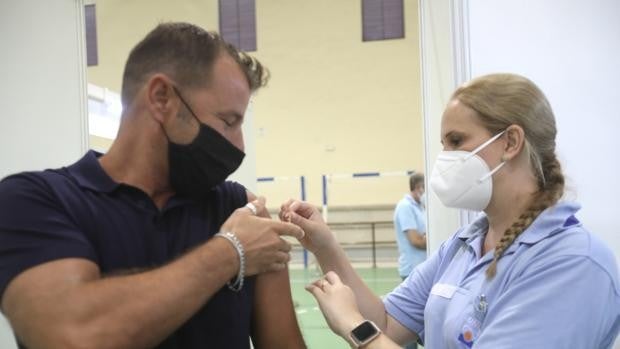 Cádiz registra sólo 18 contagios pero se notifican tres muertes por coronavirus