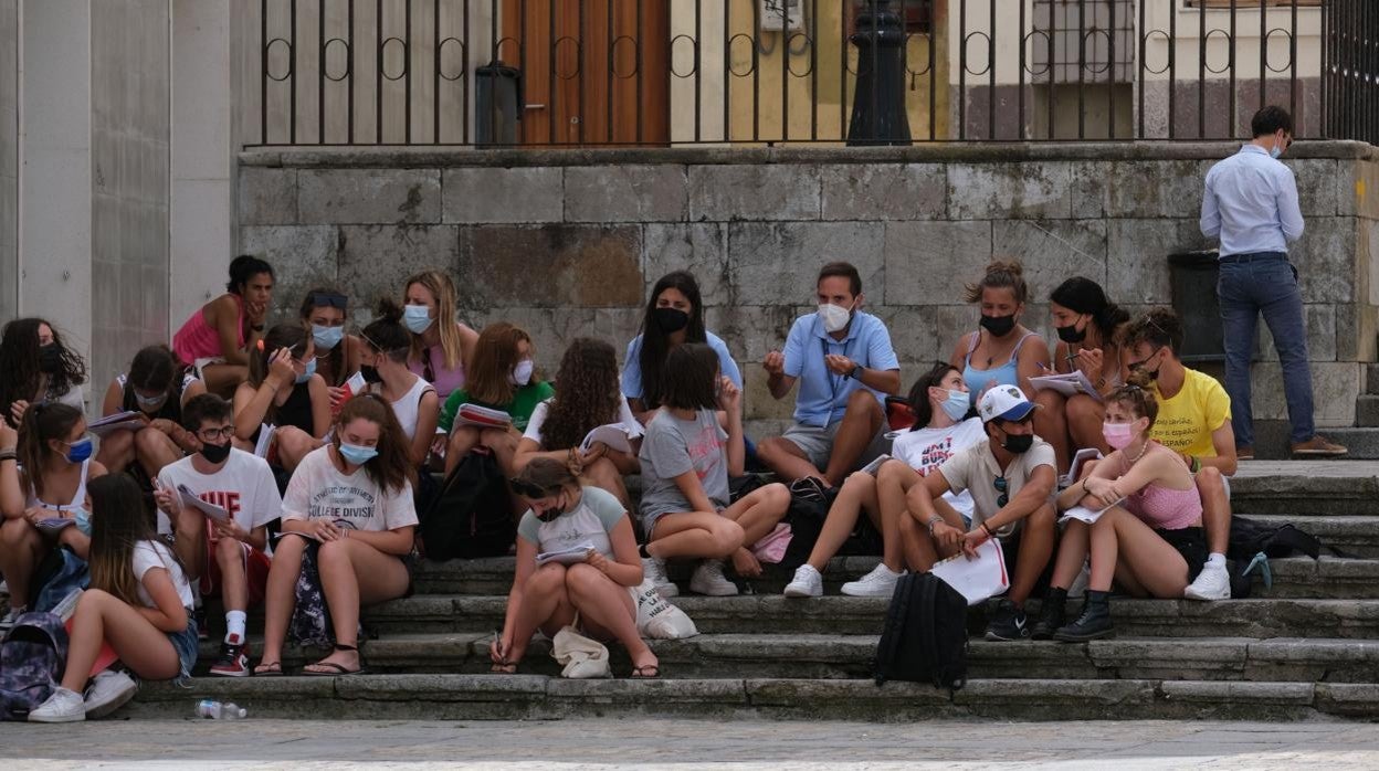 El fin de las restricciones y la baja tasa de incidencia animan a los ciudadanos a salir.