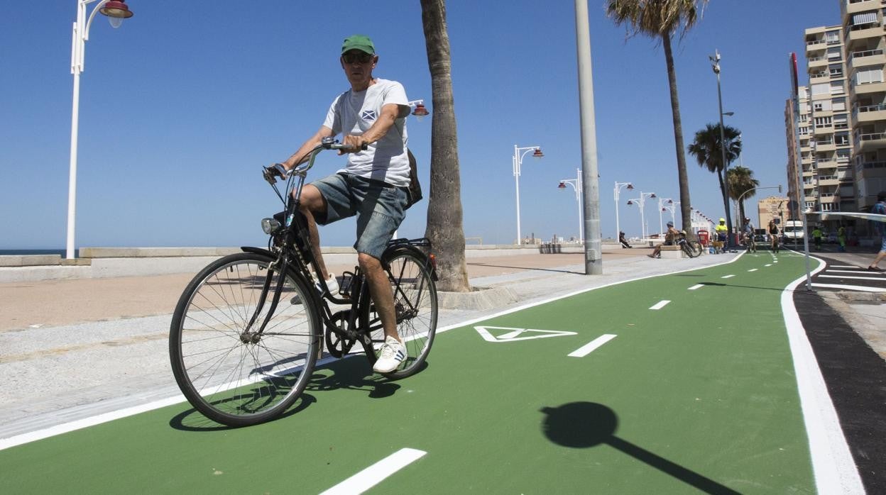 Imagen de archivo del caril bici.