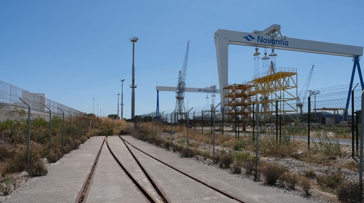 Imagen del primer tramo del tren de La Cabezuela. construido en suelo portuario