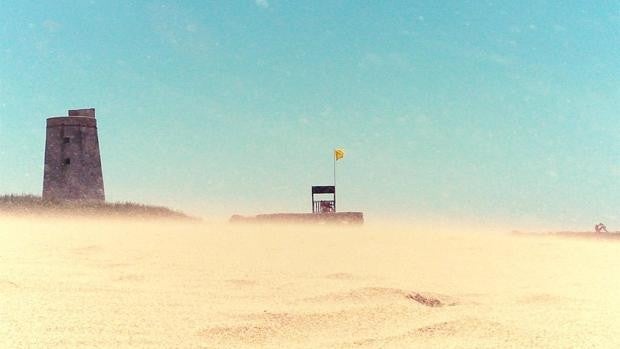 Aviso amarillo por fuerte viento de levante en el litoral gaditano y el Estrecho