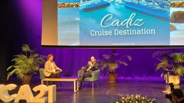 La Junta y Puertos del Estado refrendan su impulso a un turismo de cruceros en proceso de cambio