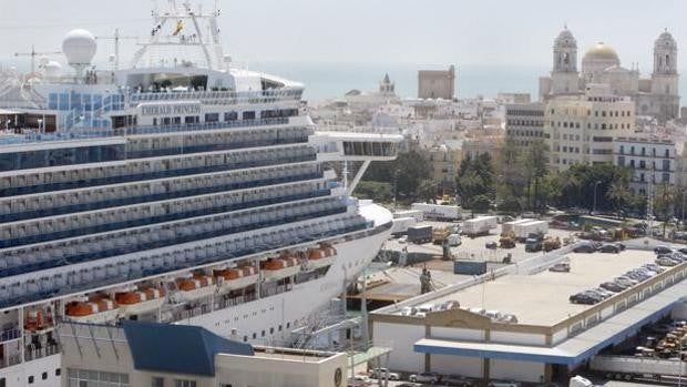 Octubre bate récord de cruceros con 53 escalas