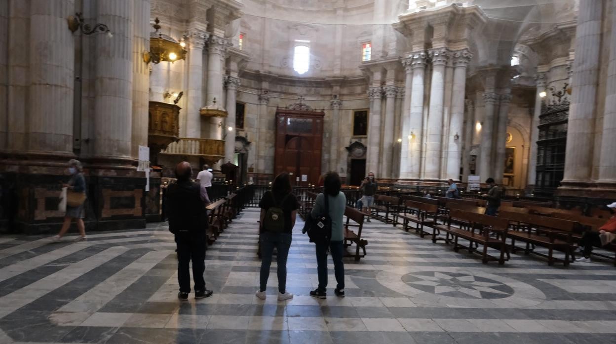 Imagen de la reanudación de las visitas en Catedral tras la pandemia