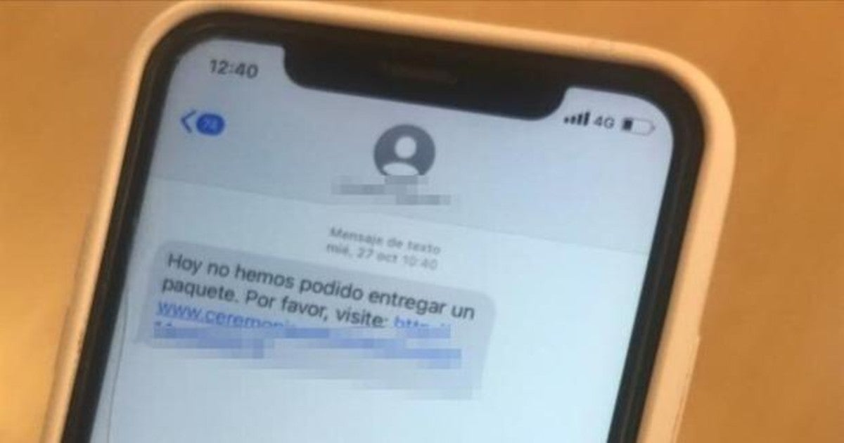 Envío de un SMS falso.