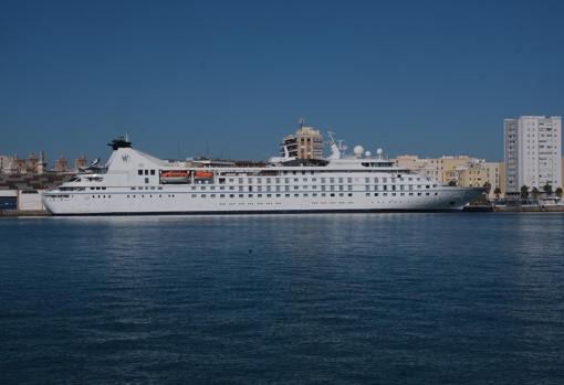 El renovado crucero de suites &#039;Star Legend&#039; se estrena en el puerto de Cádiz