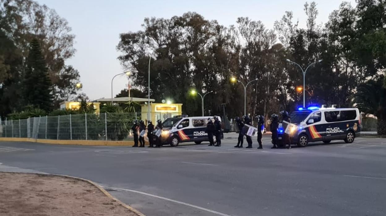 Control Policial en Navantia San Fernando en este tercer día de huelga