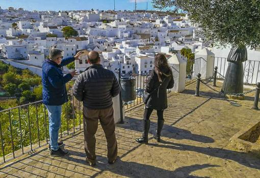 Vejer y su cobijada, leyenda y encanto.