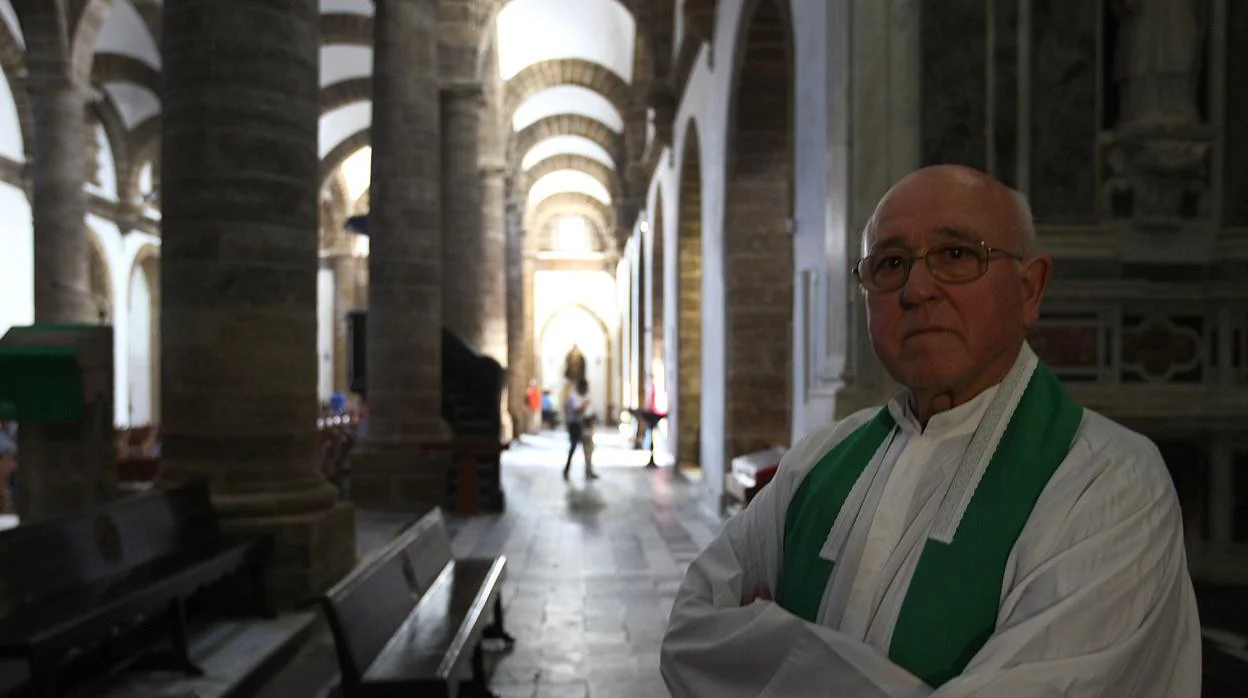 Muere el padre Balbino Reguera, párroco de la Merced en Cádiz