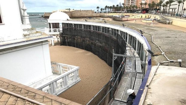 Obras de mantenimiento en el Balneario de la Palma de Cádiz