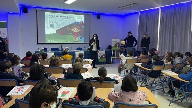 El IAM aborda la prevención de la violencia de género en Infantil y Primaria a través de una guía didáctica dirigida al profesorado