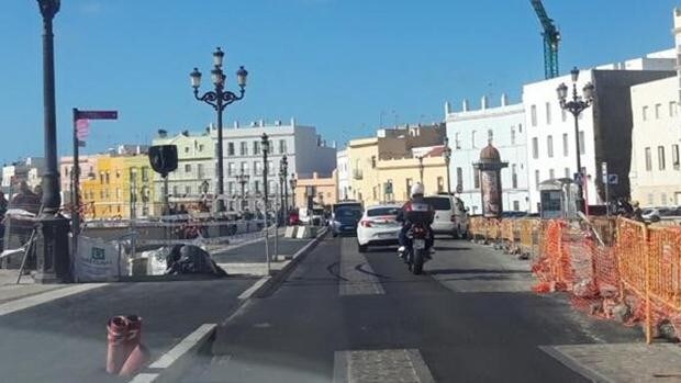 Adjudicadas las obras de las bandas de rodadura en la avenida Duque de Nájera en Cádiz
