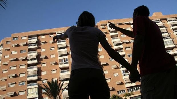 Detenidos en Huelva por estafar con falsos anuncios de pisos a vecinos de Sevilla