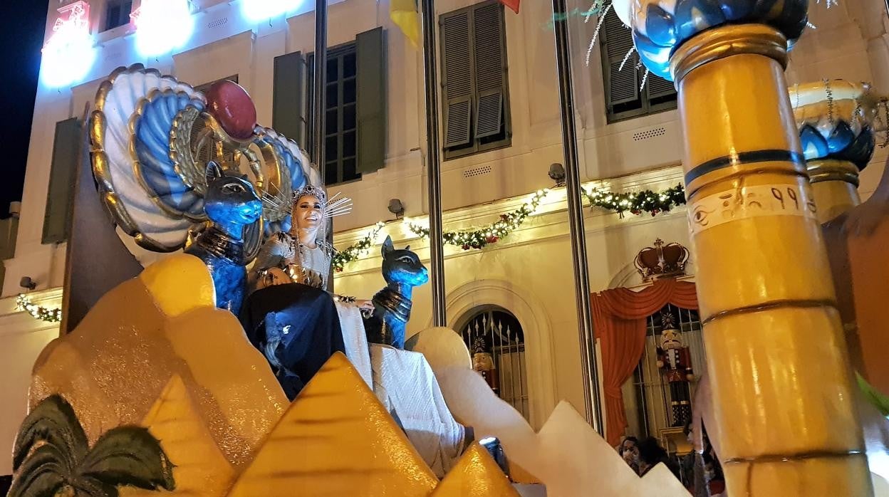 La Reina de Oriente de El Puerto recibe a los pequeños en San Luis Gonzaga