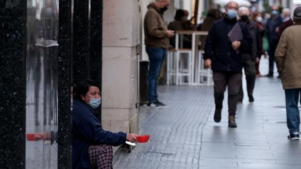 Mara Rodríguez: «Kichi trata como trabajadores de segunda a los empleados municipales»