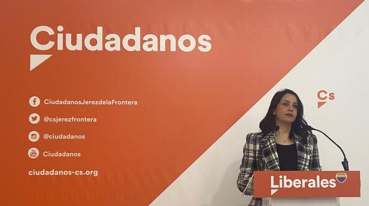 Arrimadas: «Este debería de haber sido el año de defender este país y no de repartírselo»