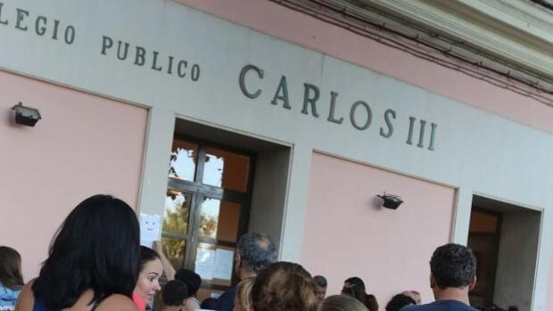 El Ayuntamiento de Cádiz culmina la remodelación de la biblioteca del Carlos III