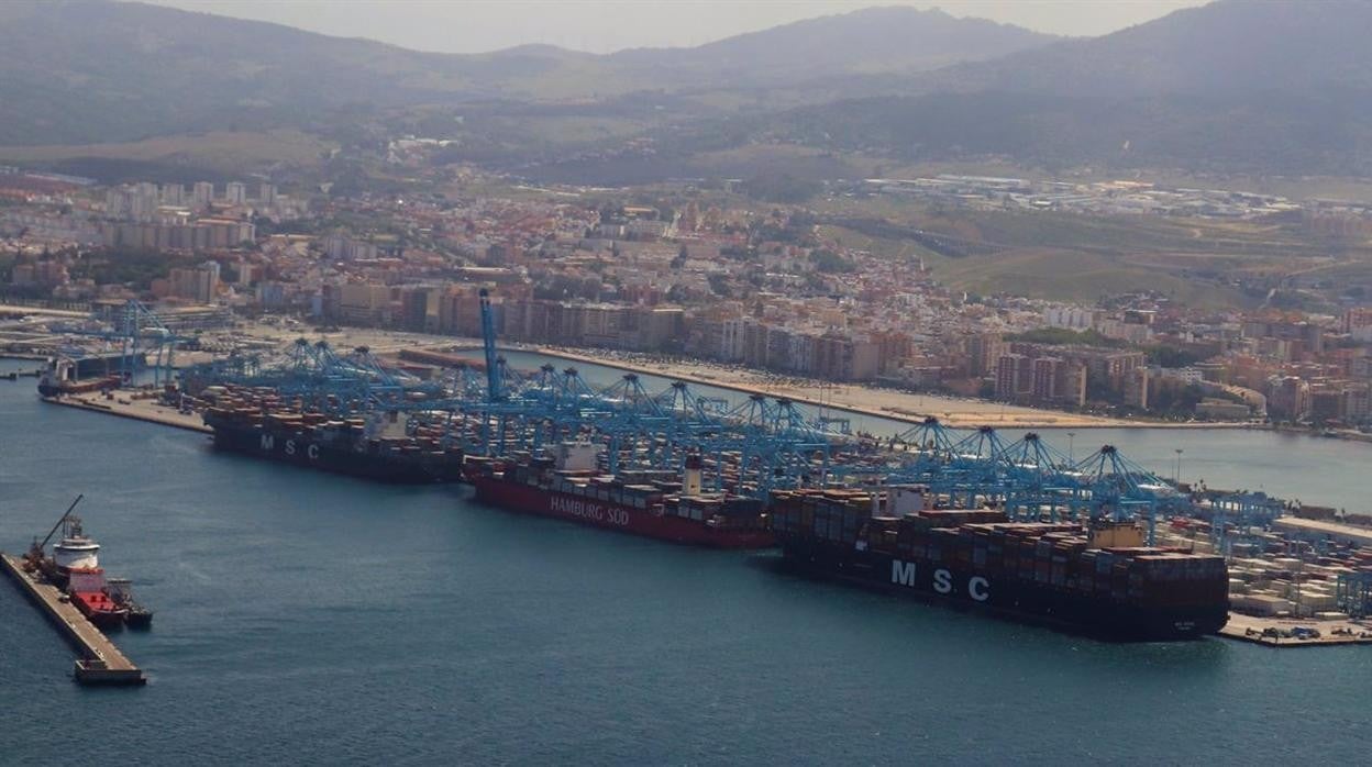 El puerto de Algeciras superó en 2021 los 100 millones de toneladas de mercancías movidas